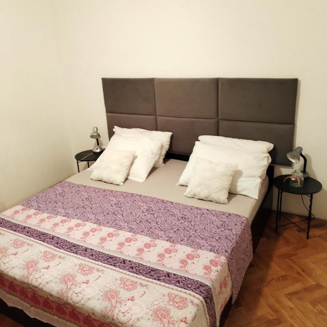 Apartment With Heated Pool And Sea View Trogir Kamer foto